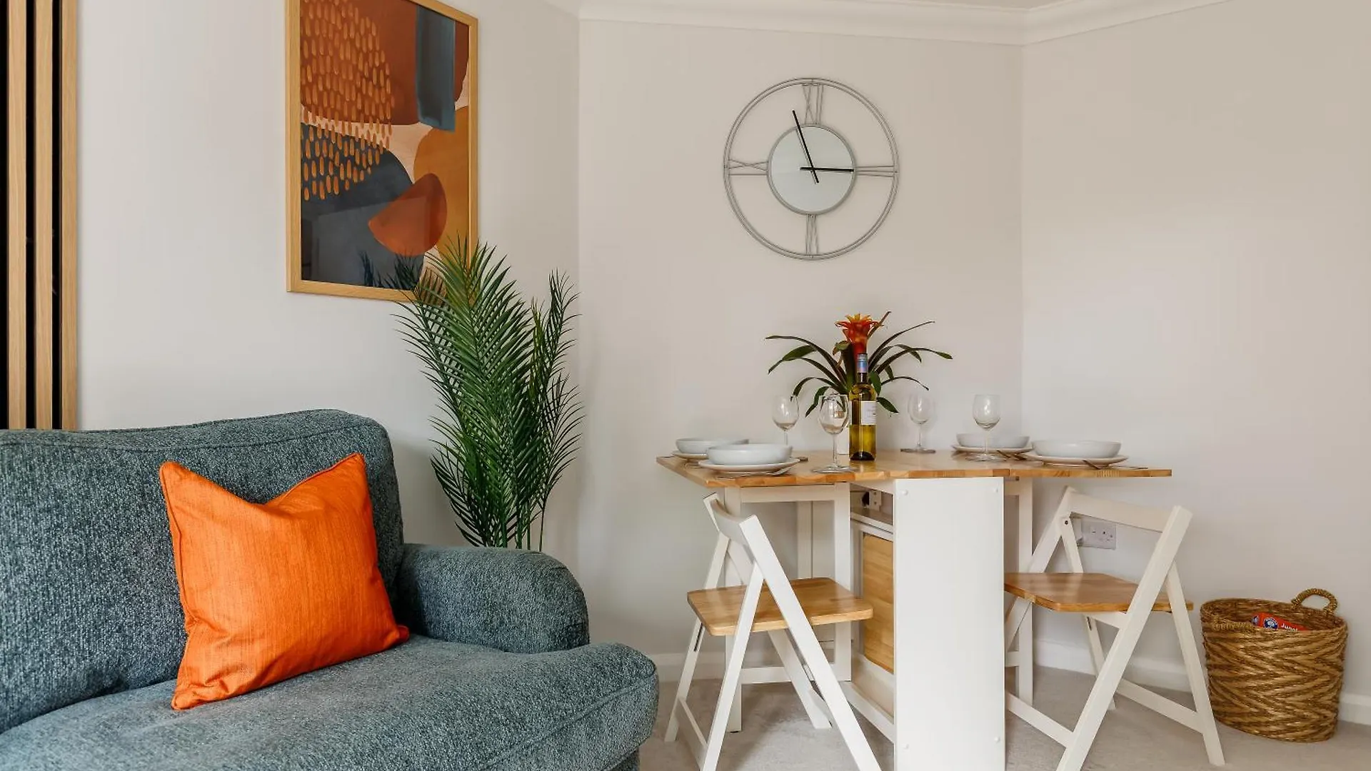 Modern, Comfy Town Centre Gem, Near Beach, Parking ボーンマス