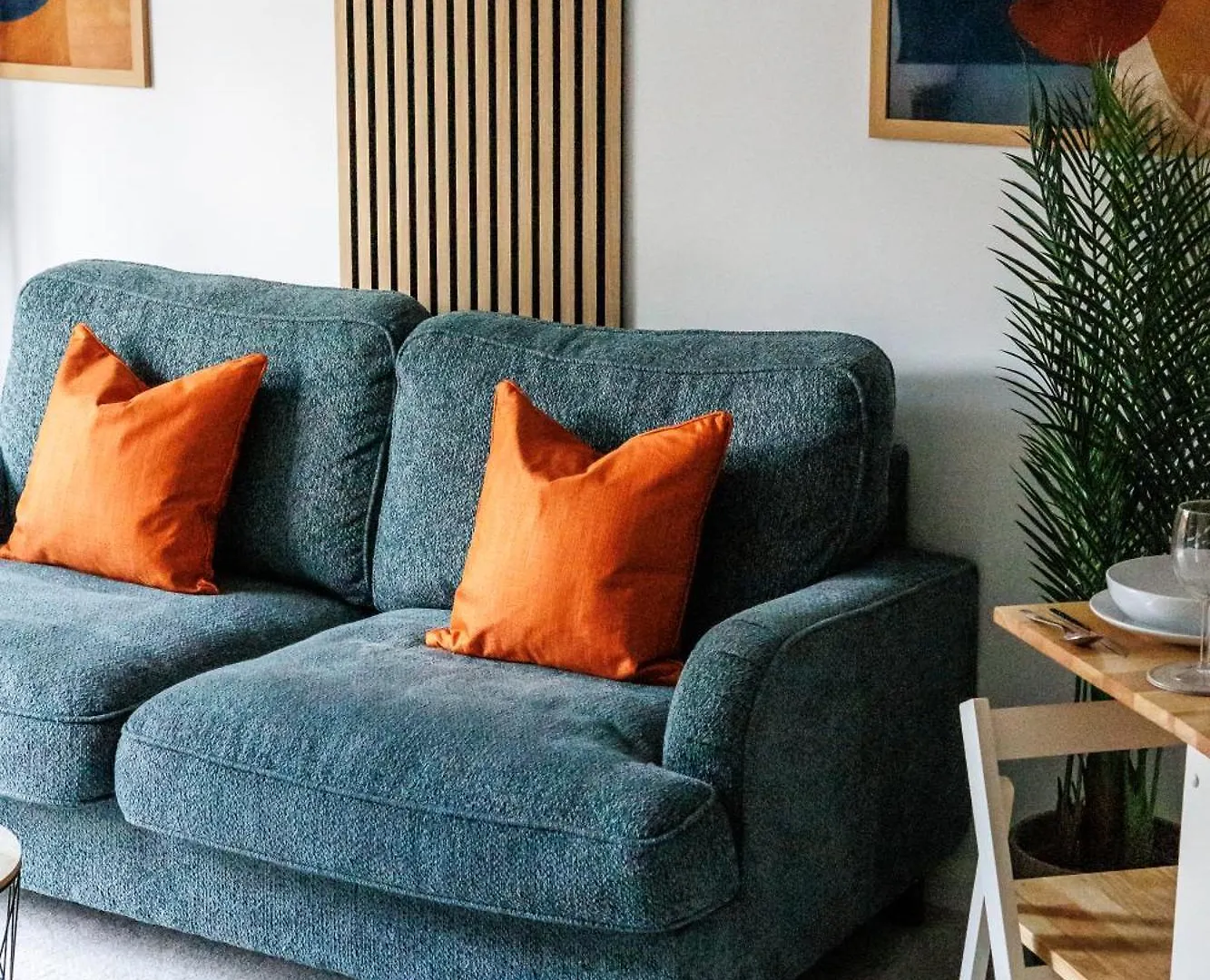 Modern, Comfy Town Centre Gem, Near Beach, Parking ボーンマス アパート