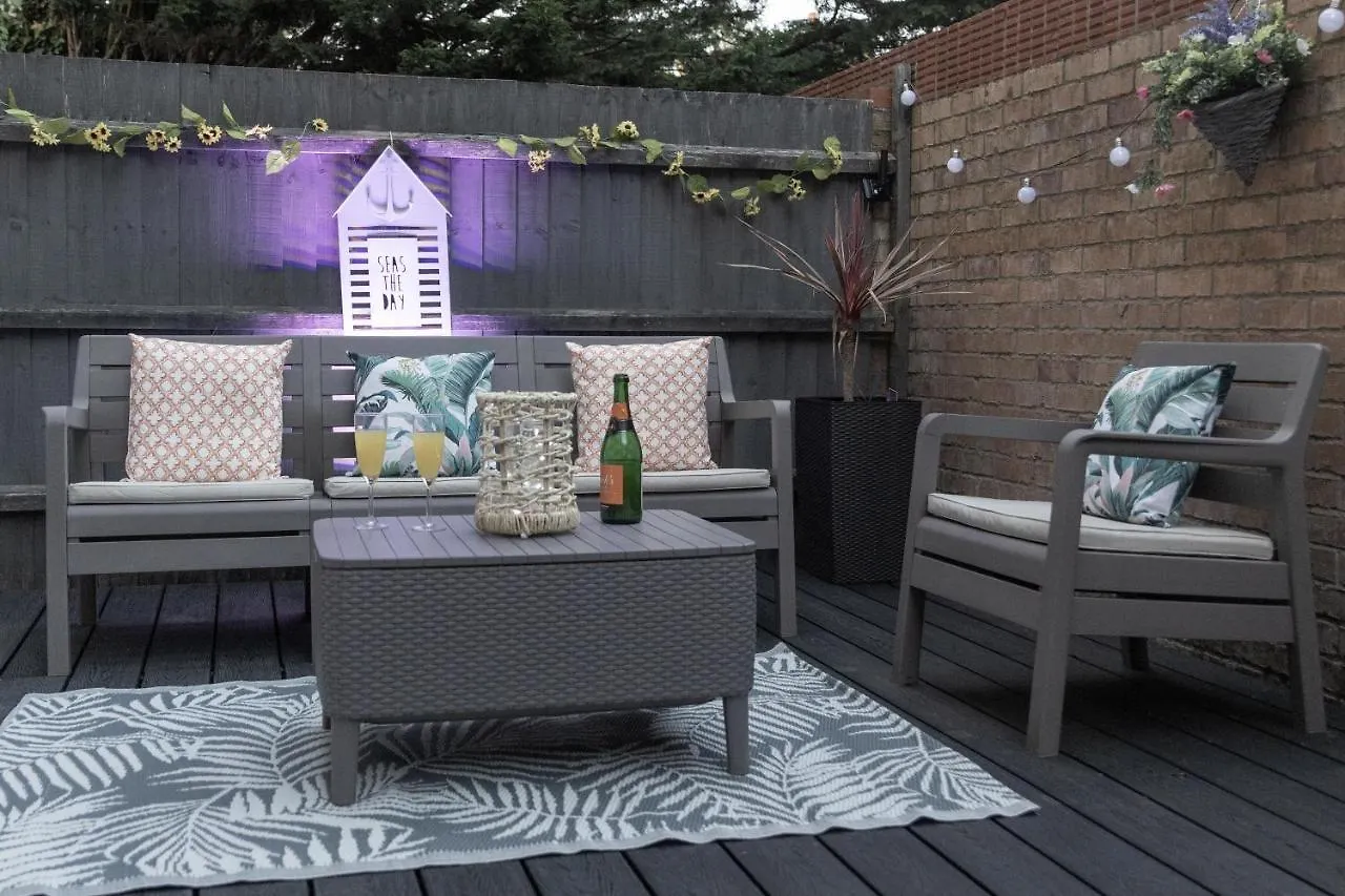 Modern, Comfy Town Centre Gem, Near Beach, Parking Bournemouth