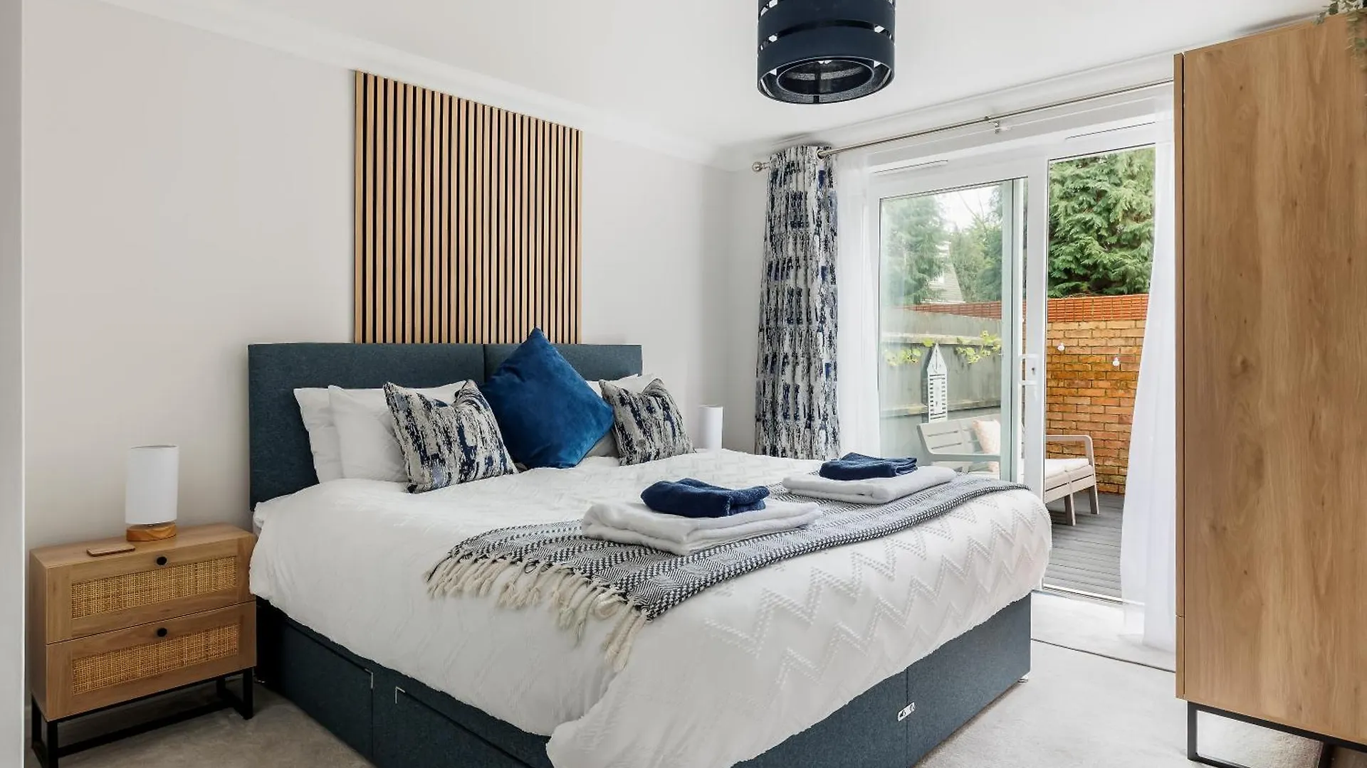 Modern, Comfy Town Centre Gem, Near Beach, Parking Bournemouth 0*,